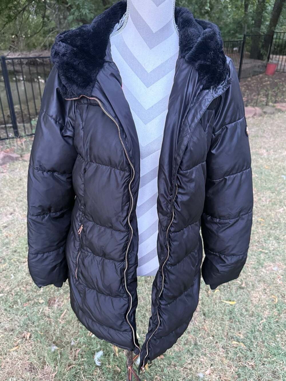 Jessica Simpson Medium Long Puffer Jacket Quilted With Faux Fur Trim
